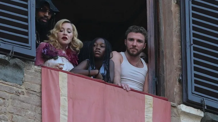 Ovo nismo očekivali! Toskana stala zbog Madonne: Ovako je kraljica popa proslavila svoj 67. rođendan