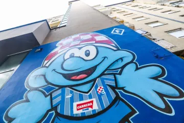 I omiljeni animirani likovi navijaju za Dinamo: Na Ferenščici osvanuo novi mural posvećen Plavima