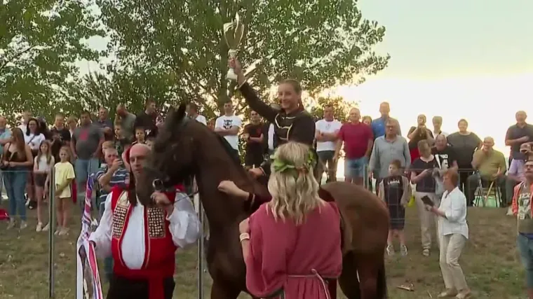 Tek joj je 14 i već je osvojila žensku Alku. Upoznajte slavodobitnicu Katarinu koja je život posvetila jahanju