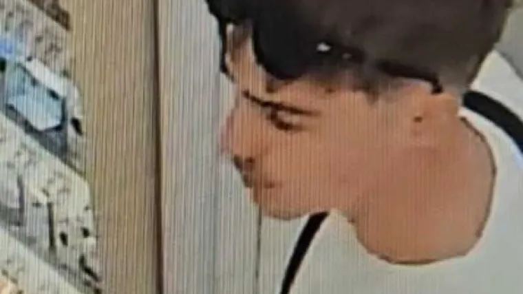 Prepoznajete li ovog muškarca? Policija objavila zašto ga traži