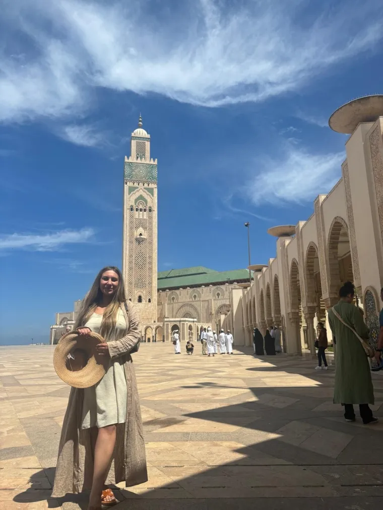 Na popularnu destinaciju otputovala sama, pa se šokirala: 'Osjećala sam se kao neonski znak'