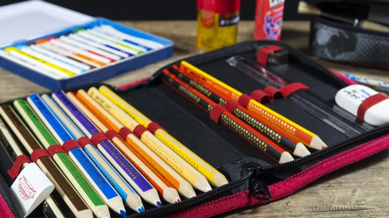 Priprema školskog pribora i torbe: Što je zaista potrebno, a što je višak?