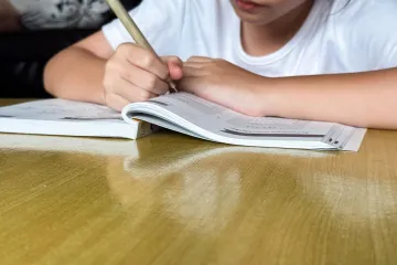 Psihološka priprema djeteta za školu: Smanjite stres i ojačajte samopouzdanje
