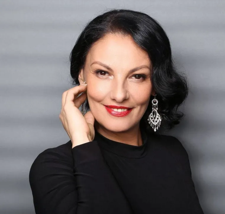 Hrvatskoj voditeljici pukao film, odgovorila na optužbe da zarađuje na švercu: 'Neću dopustiti...'