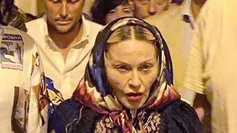 Madonna šokirala prolaznike svojim izgledom: 'Hoda kao starica'