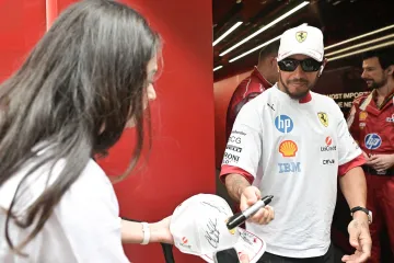 Lewis Hamilton razočarao, a Ferrari sprema povratak starog vozača!
