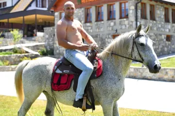 Marinko je sada - El Marinco! Javila mu se i Iman: 'Zašto ovakvi niste dolazili na Farmu?'