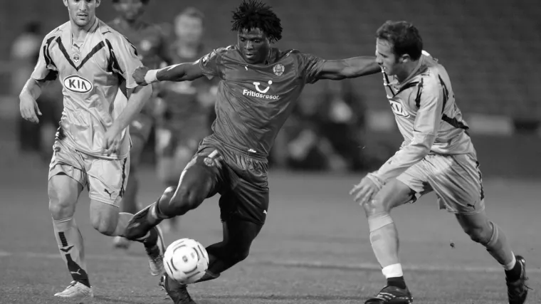 Svijet sporta zavijen u crno: Umro poznati nogometaš, imao je samo 38 godina