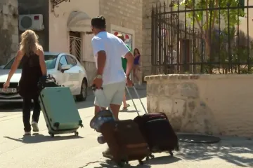 Mali iznajmljivači 'gase' poslove, novih apartmana na jugu 80 posto manje! Cvjetaju li ilegalci?