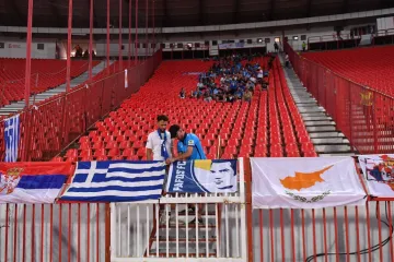 Kontroverzna zastava na Marakani izazvala reakcije: Navijači s Cipra pokazali kamo su došli...