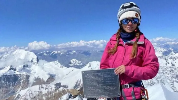 Alpinistica sa slomljenom nogom čeka spašavanje na 7000 metara visine: Ostala bez hrane