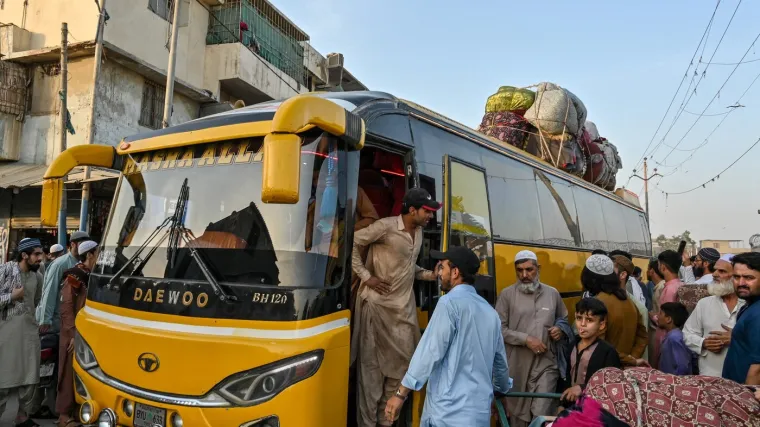 Više od 70 mrtvih u prometnoj nesreći: Stradali deportirani Afganistanci iz Irana