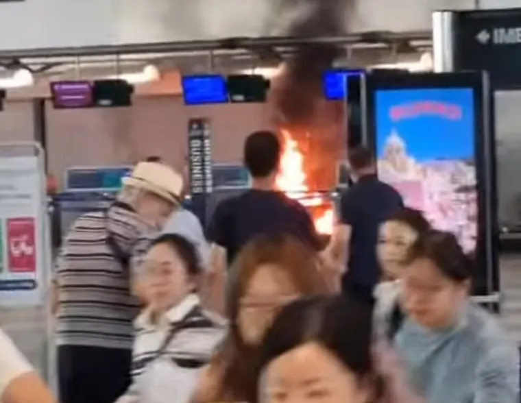 Naoružan čekićem zapalio vatru i razbijao stakla u zračnoj luci: Pogledajte kako su ga svladali