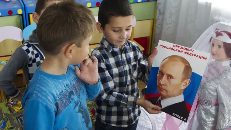 Ruski vrtići uvode domoljubne i ratne lekcije kako bi djecu naučili 'voljeti domovinu'