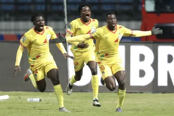 Novo čudo u Kustošiji: Srušen rekordni transfer Fayea u Barcelonu! Evo gdje i za koliko odlazi mladi 'Pele'