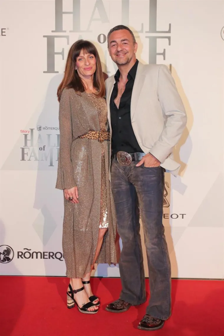 Lijepa odvjetnica ukrala mu je srce: Sandi Cenov pokazao suprugu, fanovi oduševljeni