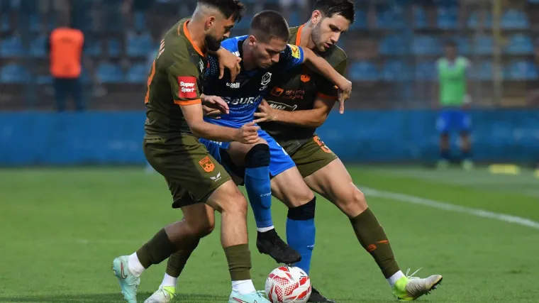 Navijači Osijeka uputili otvoreni napad: 'Ovaj sudac mora nestati s naših utakmica!'