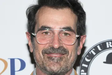 Od neimaštine i života u kombiju do Emmyja: Nevjerojatna priča Phila iz 'Moderne obitelji'