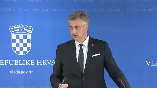 Premijer nakon godišnjeg okupio Vladu, zašto je prozvao predsjednika i oporbu?