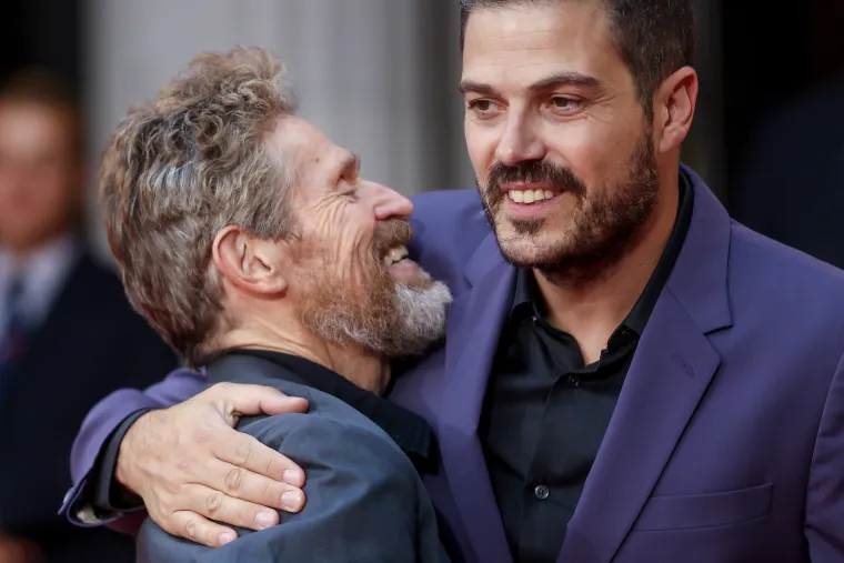 Oscarovac u Sarajevu: Willem Dafoe prošetao tepihom u društvu zgodnog direktora festivala