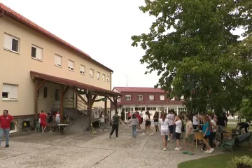 Znate li pružiti prvu pomoć? Volonteri Crvenog križa pokazali kako reagirati u kriznim situacijama