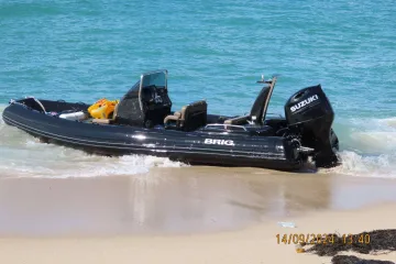 Filmska potjera za krijumčarima droge: Nasukali se na plažu i šokirali kupače