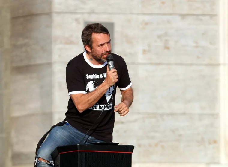 Neonacist Sven promijenio spol i postao Svenja: Kaznu će služiti u ženskom zatvoru