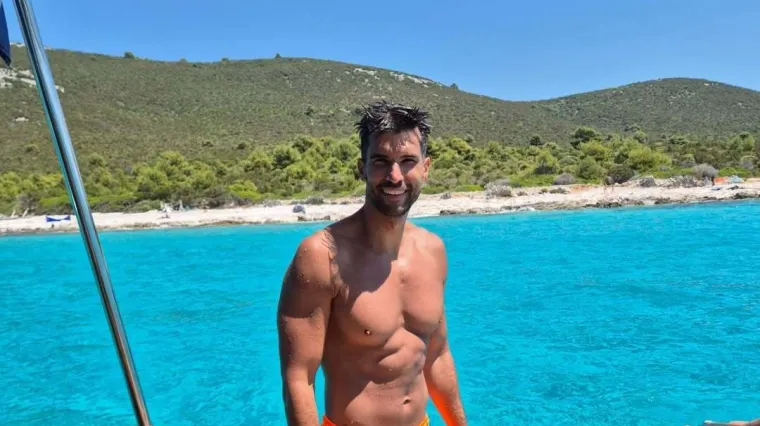 Dok fanovi traže Šimu, Miloš osvaja Instagram fotografijama s hrvatskih plaža - evo gdje je sada