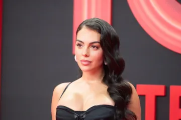 Od prodavačice iz siromašne obitelji do najpoznatije WAGsice: Kako je Georgina prije izgledala?