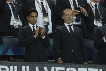 Vlasnik Napolija otkrio suludi iznos koji mu je PSG nudio za dvojicu igrača