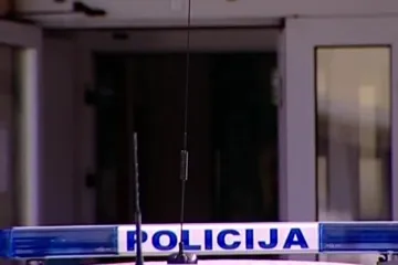 Uznemirujuće: Nova snimka premlaćivanja s hrvatske obale. Mlatila ga trojica, priveden i pretučeni Ukrajinac