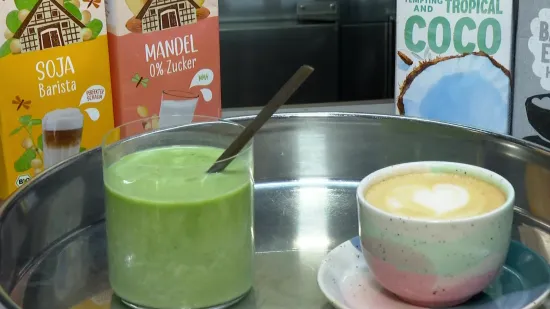 Zobeno, bademovo ili kokosovo: Skuplja su od kravljeg, a jesu li zdravija? Nutricionist otkrio istinu