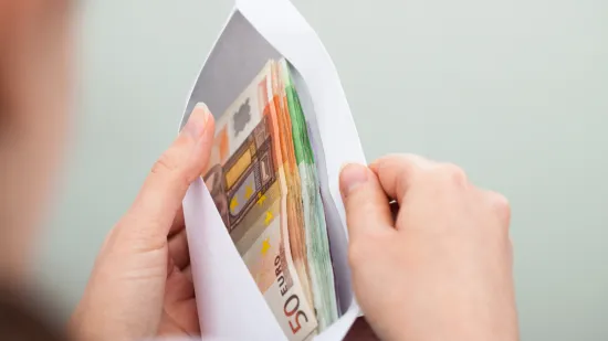 Djevojka u Splitu pronašla kuvertu s puno novca. Njezin potez je pokrenuo lavinu