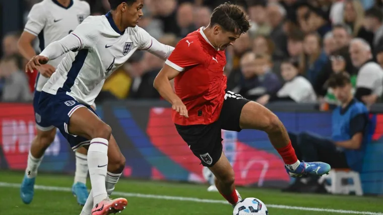 HNS predstavio novog Vatrenog: 'Radi se o izvanserijskom talentu'; Grgić: 'Hrvatska mi je u krvi'