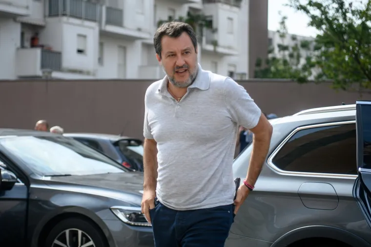 Zamjenik Meloni uputio žestoku poruku Macronu: 'Obuci pancirku, uzmi pušku i idi u Ukrajinu'