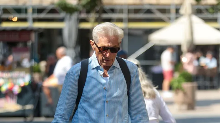 Horvatinčić nakon izlaska iz zatvora prošetao špicom ne obazirući se na fotografe