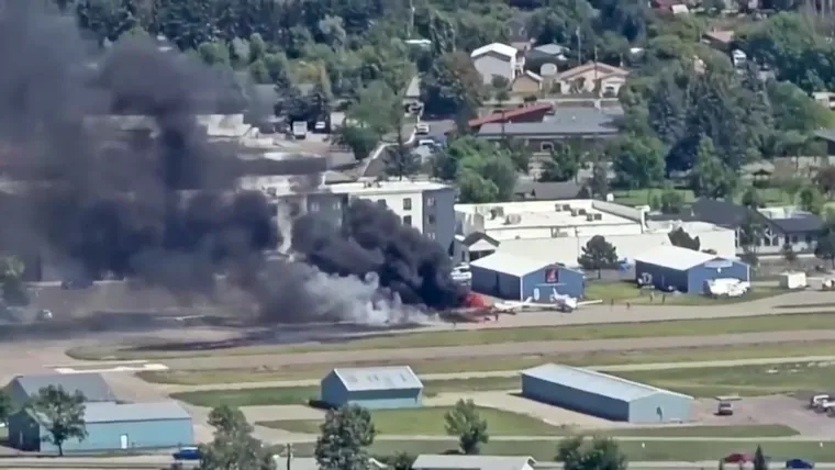 Avion iskrcao dio putnika prije leta: 'Pilot je rekao da moramo izaći zbog ekstremne vrućine'