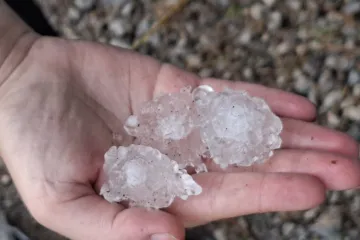 Snažno nevrijeme pogodilo susjedstvo: Nitko nije očekivao tuču veličine jajeta, nastao prometni kaos
