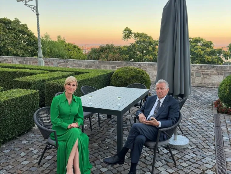 Kolinda uživa na jahti u društvu Snježane Schillinger: Evo kako su se djevojke zabavljale