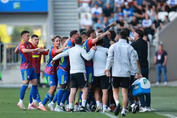 Vatreno je u Osijeku! Hajduk vodi sjajnim golom Livaje: Krovinović umalo zabio golčinu