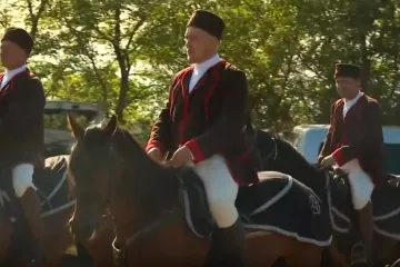 'Feštna oprema' i limena glazba: Konji i konjanici mjesecima se spremaju za Trku na Prstenac