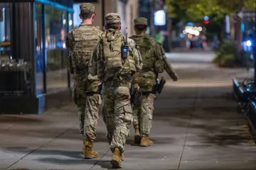 Trump izveo vojsku na ulice Washingtona, Garda stiže i u druge gradove: Evo što se događa