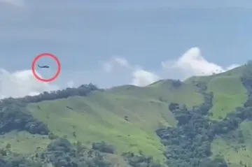 Kamere ulovile trenutak obaranja vojnog helikoptera dronom: Poginulo najmanje 12 ljudi