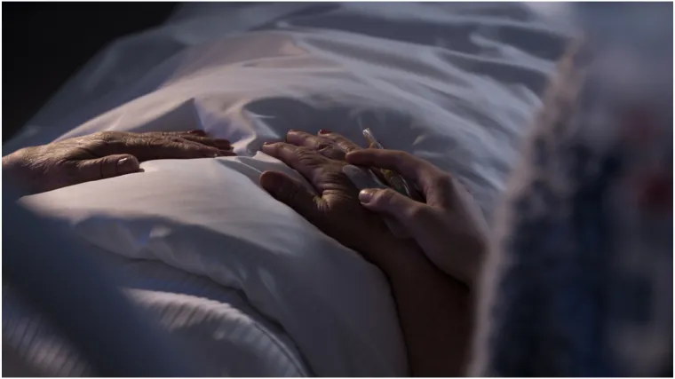 Što se događa u trenutku smrti? 'Mnogi vide preminule voljene osobe, a ovako to izgleda'