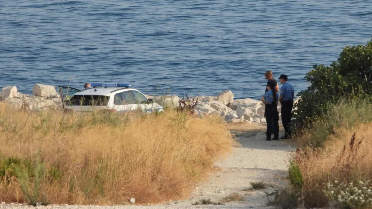 Drama na Jadranu: Dječaka na luftmadracu odnijelo more, krenula potraga