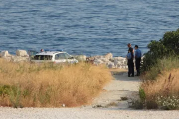 Drama na Jadranu: Dječaka na luftmadracu odnijelo more, krenula potraga