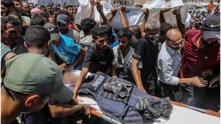 Napadnuta bolnica u Gazi, među poginulima pet novinara. IDF: 'Žalimo zbog svake štete...'