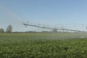 Suša uništila urod, ali ne u jednoj županiji. Tko je lider u navodnjavanju?
