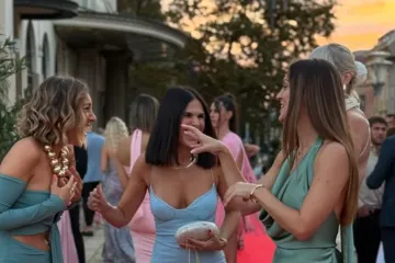 Ne pojavljuje se često u javnosti: Na crvenom tepihu svi su gledali u suprugu bivšeg dinamovca