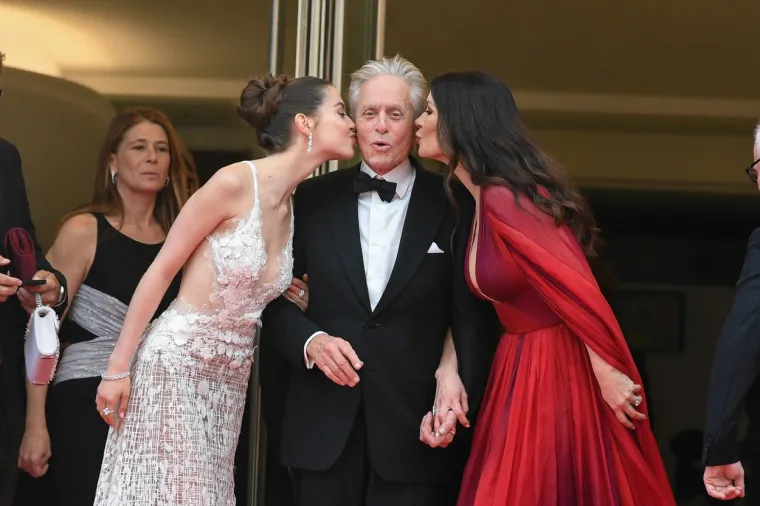 Roditelji su joj holivudske zvijezde, a ona gradi vlastiti put – gdje je otišla nakon diplome?